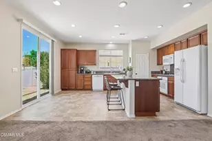 37531 Rockie Ln, Palmdale, CA 93552 - Photo 15