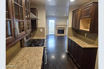 14506 Benefit Street #104, Sherman Oaks, CA 91403 - Photo 5