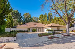 22421 Kearny St, Calabasas, CA 91302 - Photo 1