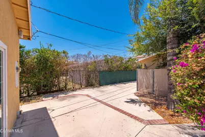 8681 Winnetka Avenue, Winnetka, CA 91306 - Photo 37