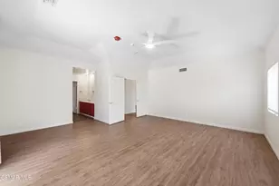 8681 Winnetka Ave, Winnetka, CA 91306 - Photo 19