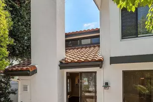 4819 La Rosa Dr, Oak Park, CA 91377 - Photo 31