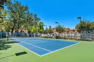 4819 La Rosa Dr, Oak Park, CA 91377 - Photo 35