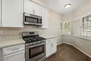 4819 La Rosa Dr, Oak Park, CA 91377 - Photo 11