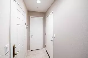 16714 Nicklaus Dr, Sylmar, CA 91342 - Photo 31