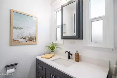 12247 Cedar Avenue, Hawthorne, CA 90250 - Photo 27