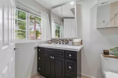 2135 Mandan Place #B, Simi Valley, CA 93065 - Photo 13