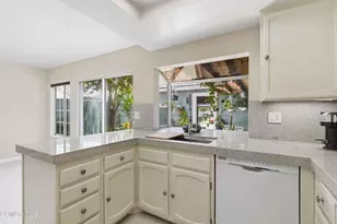 2135 Mandan Pl, Simi Valley, CA 93065 - Photo 9