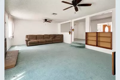 10115 Noble Avenue, Mission Hills (San Fernando), CA 91345 - Photo 5