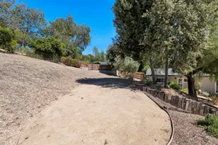 1092 La Cresta Dr, Thousand Oaks, CA 91362 - Photo 39