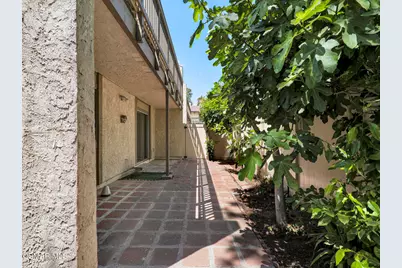 15242 Campus Park Drive #E, Moorpark, CA 93021 - Photo 23