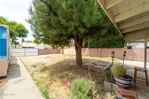 7435 Corbin Ave, Winnetka, CA 91306 - Photo 15