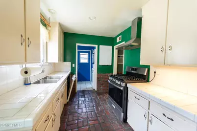 7435 Corbin Avenue, Winnetka, CA 91306 - Photo 7