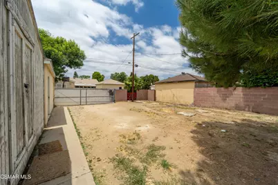 7435 Corbin Avenue, Winnetka, CA 91306 - Photo 17