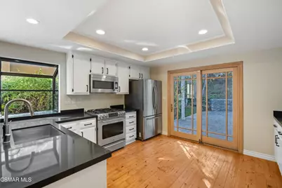 3831 Cottonwood Grove Trail, Calabasas, CA 91301 - Photo 17