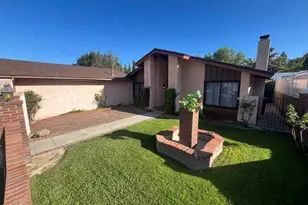 23020 Posada Dr, Valencia, CA 91354 - Photo 19