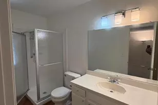 23020 Posada Dr, Valencia, CA 91354 - Photo 15