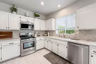 619 Hooper Ave, Simi Valley, CA 93065 - Photo 15