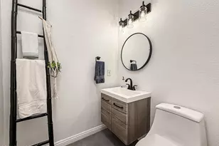 619 Hooper Ave, Simi Valley, CA 93065 - Photo 19