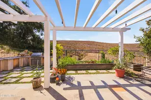 2266 Swift Fox Ct, Simi Valley, CA 93065 - Photo 39