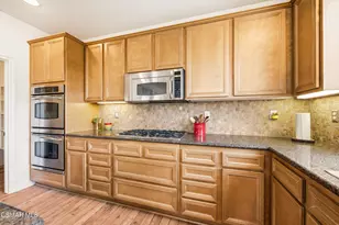 2266 Swift Fox Ct, Simi Valley, CA 93065 - Photo 19