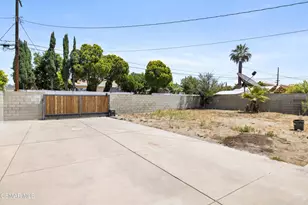 13057 Strathern St, North Hollywood, CA 91605 - Photo 23