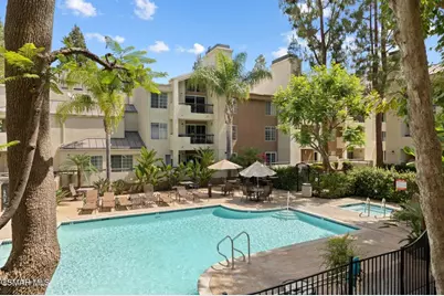 21400 Burbank Boulevard #306, Woodland Hills, CA 91367 - Photo 17