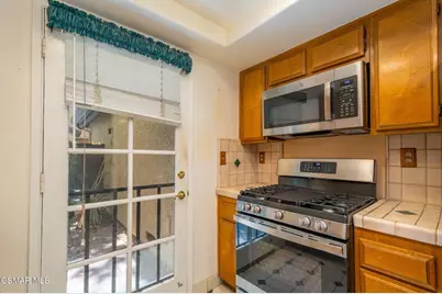 1225 Monte Sereno Drive, Thousand Oaks, CA 91360 - Photo 9