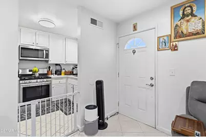 3444 Lockwood Court #18, Simi Valley, CA 93063 - Photo 9