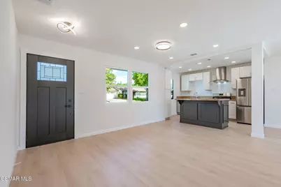 2260 Dogwood Street, Simi Valley, CA 93065 - Photo 9