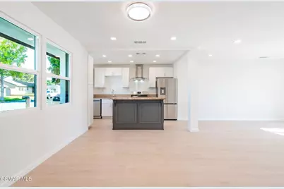 2260 Dogwood Street, Simi Valley, CA 93065 - Photo 11