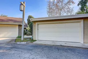 204 Estrellita Ln, Oak Park, CA 91377 - Photo 17