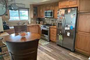 204 Estrellita Ln, Oak Park, CA 91377 - Photo 5