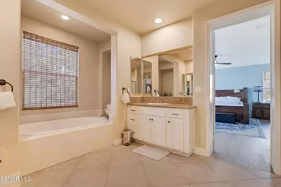 3657 Legends Drive, Simi Valley, CA 93065 - Photo 29