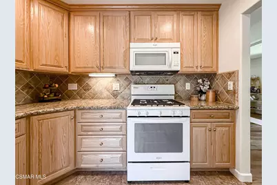 27584 Rondell Street #25, Agoura Hills, CA 91301 - Photo 13