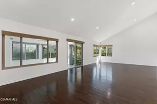 20184 Village 20, Camarillo, CA 93012 - Photo 7