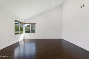 20184 Village 20, Camarillo, CA 93012 - Photo 9