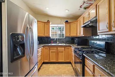 6642 Teesdale Avenue, North Hollywood, CA 91606 - Photo 9