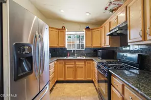 6642 Teesdale Ave, North Hollywood, CA 91606 - Photo 9