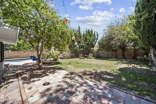 2094 Elizondo Ave, Simi Valley, CA 93065 - Photo 33