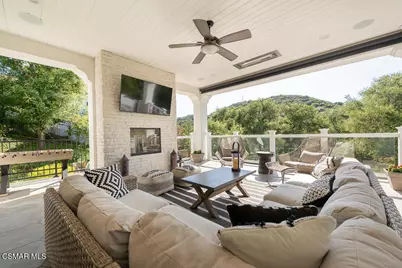 224 Lake Sherwood Drive, Lake Sherwood, CA 91361 - Photo 17