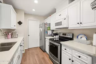 1191 Tivoli Ln, Simi Valley, CA 93065 - Photo 11