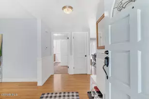 1060 Colby Cir, Thousand Oaks, CA 91362 - Photo 5
