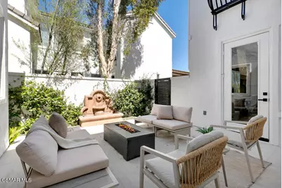 6024 Mandeville Place, Oak Park, CA 91377 - Photo 11