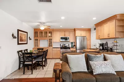 988 Vallejo Avenue, Simi Valley, CA 93065 - Photo 7