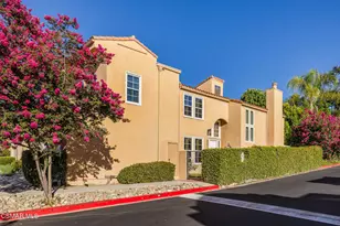 23056 Park Privado, Calabasas, CA 91302 - Photo 3