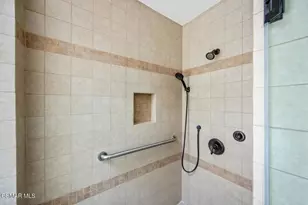23056 Park Privado, Calabasas, CA 91302 - Photo 39