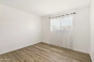 1517 Deanna Ave, Simi Valley, CA 93063 - Photo 19