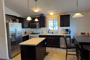 7 Katy Ln, Mission Hills (San Fernando), CA 91345 - Photo 7