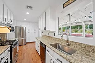 2340 Calle Malvon, Thousand Oaks, CA 91360 - Photo 21